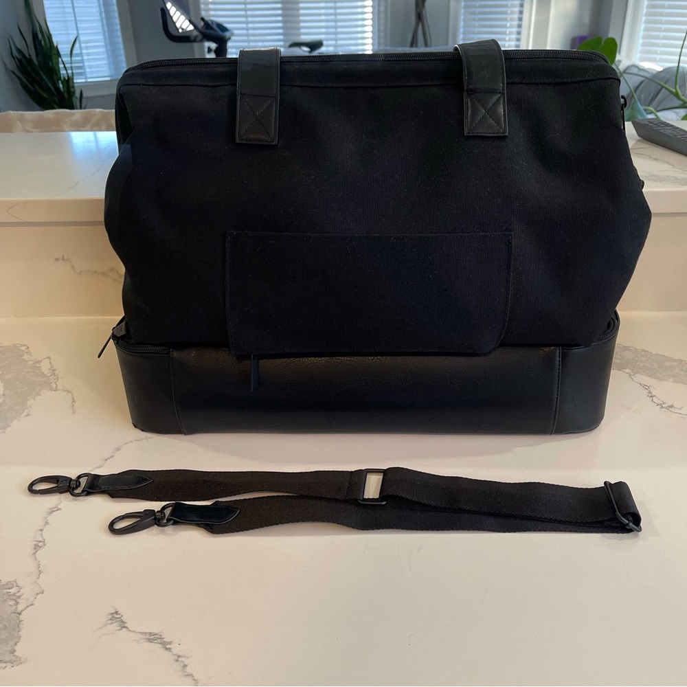 Beis Weekender Bag in Black - Picture 3 of 9